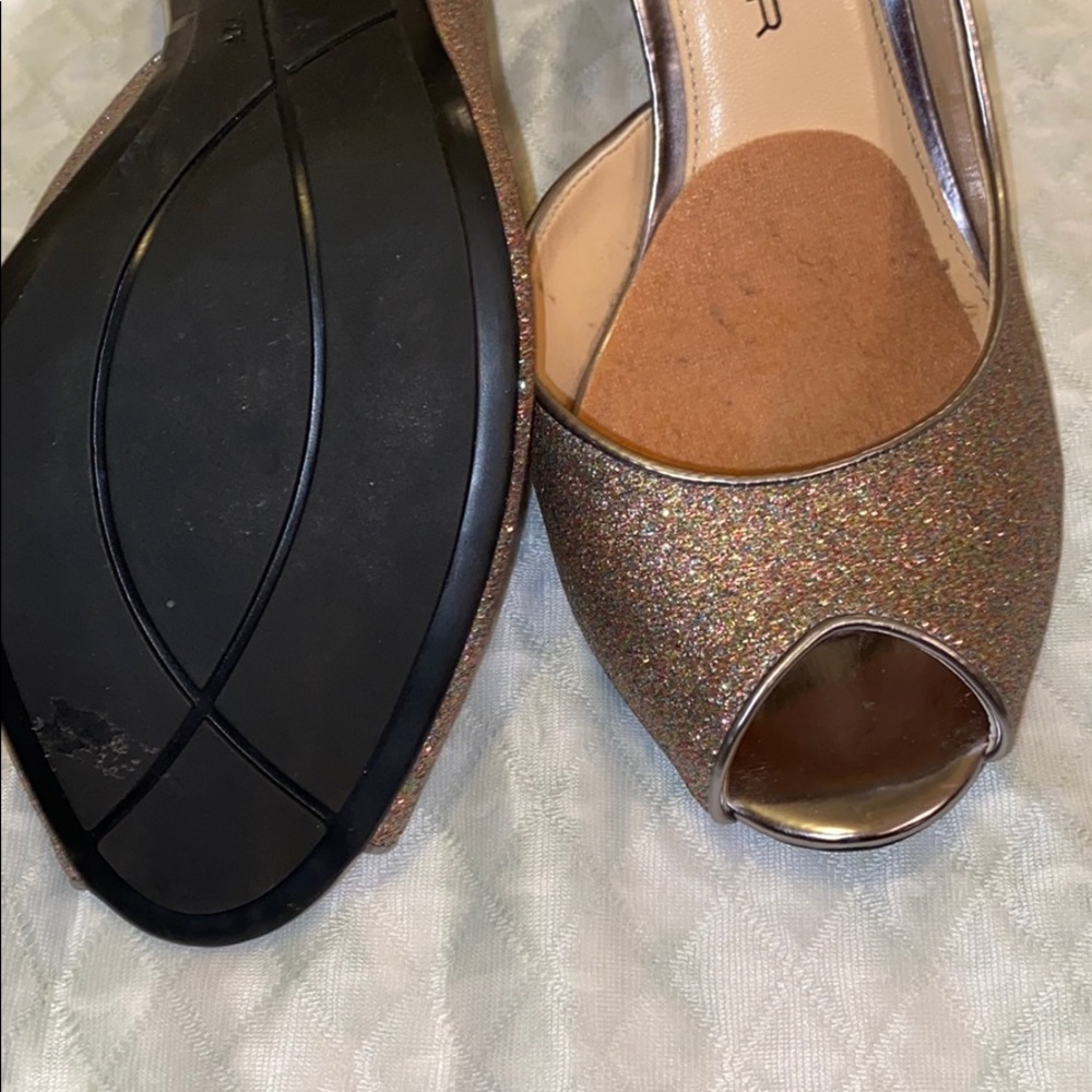 “Marc Fisher” Glitter Multi-Color ladies heels. - Picture 7 of 8